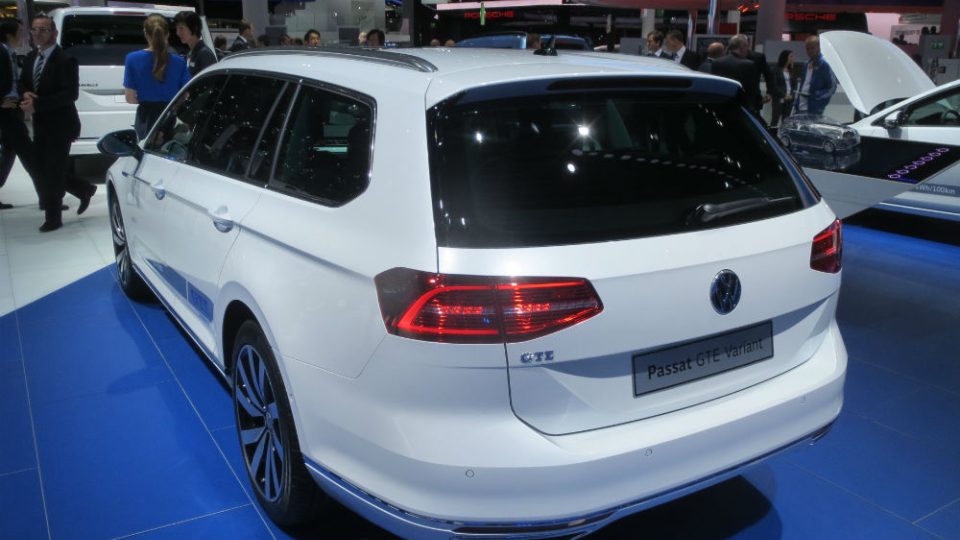 Plug-in hybrid VW Passat GTE Variant 3