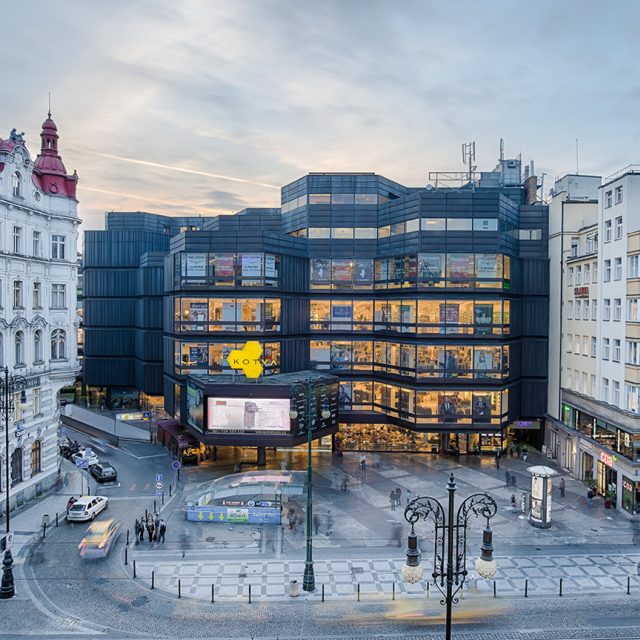 Obchodní dům Kotva dnes | foto:  Archiv Kotva