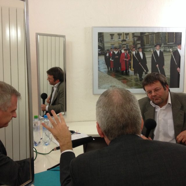 Petr Dudek a historik Timothy Snyder | foto: Roman Kolliner