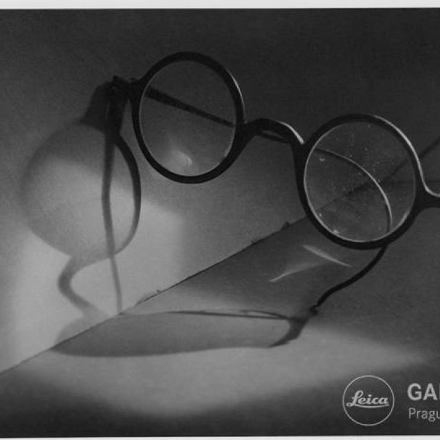 Jaromír Funke,  Samota a brýle,  ca 1924 | foto:  © Miloslava Rupešová