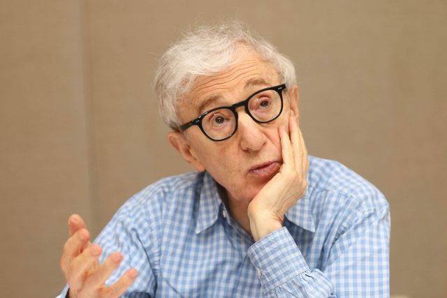 Mistra,  který si nehraje na mistra. „Umělci jsou plní nejistot a vědí,  že nic nevědí, “ píše Woody Allen ve své knižní autobiografii | foto: Profimedia