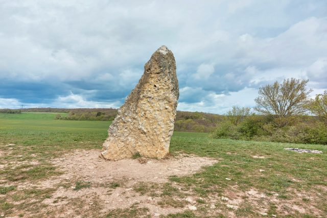 Menhir u obce Mořinka | foto: Markéta Vejvodová,  Český rozhlas